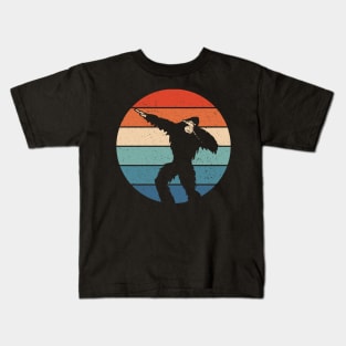 Bigfoot Retro Vintage Dabbing Gifts Kids T-Shirt